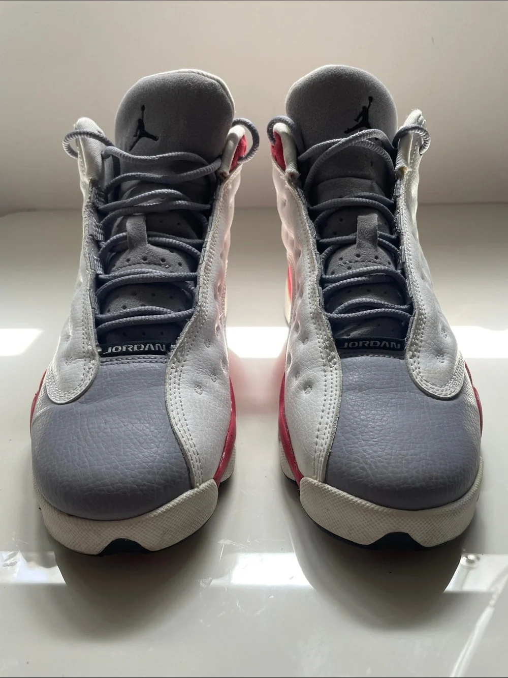 Jordan Kids Gray, White & Red Retro Sneakers 2014 sz 6 Y